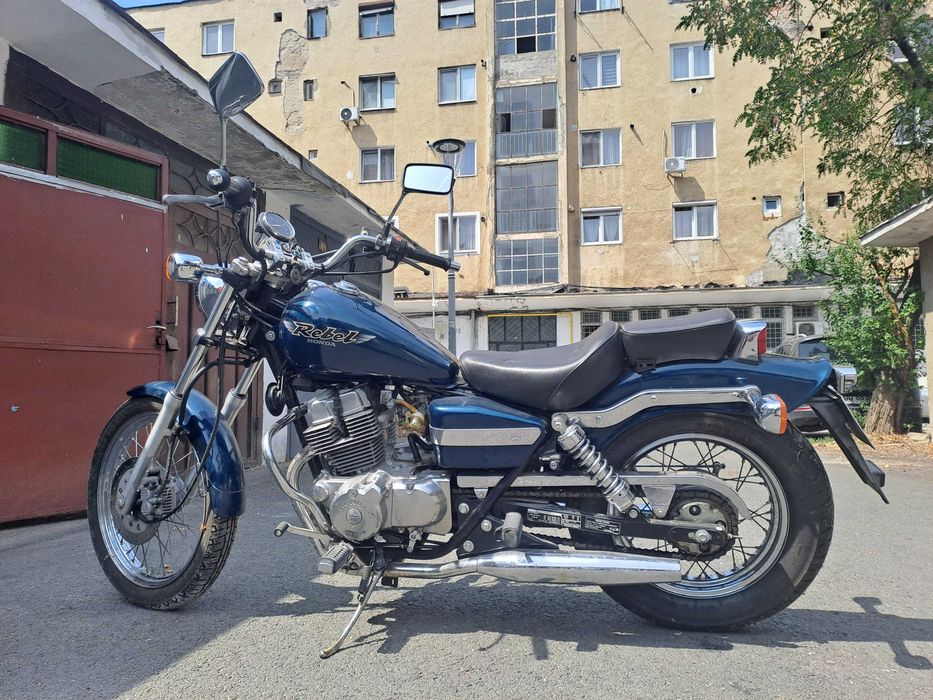 Motocicletă Honda Rebel 250 (CMX250C)