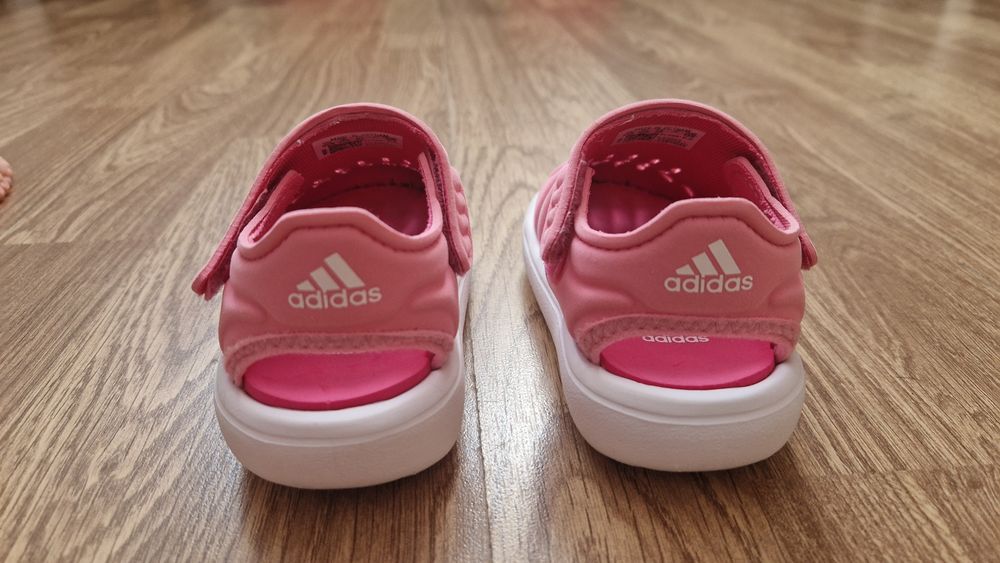 Сандали Adidas 22 номер