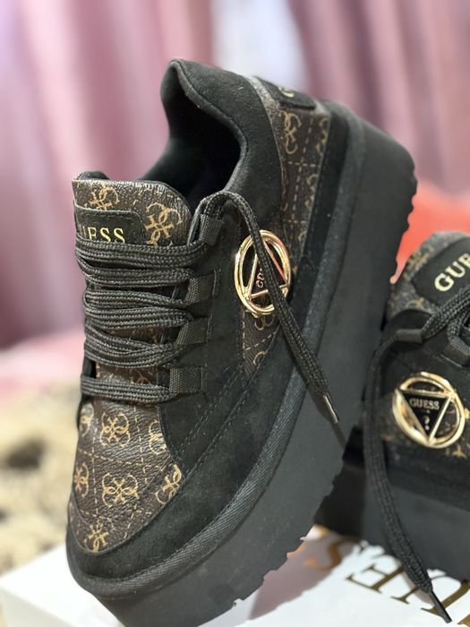 Adidasi Guess MODEL  NOU