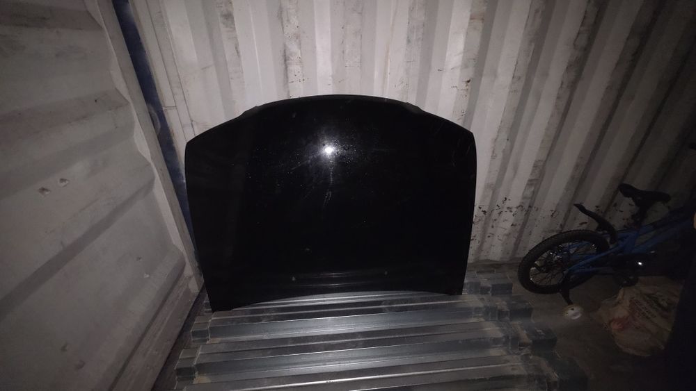 Капот nissan rness