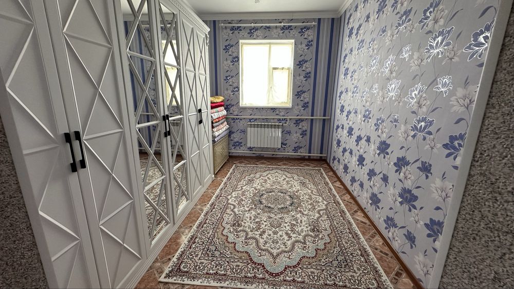 Уй сатылады + жер орын бар