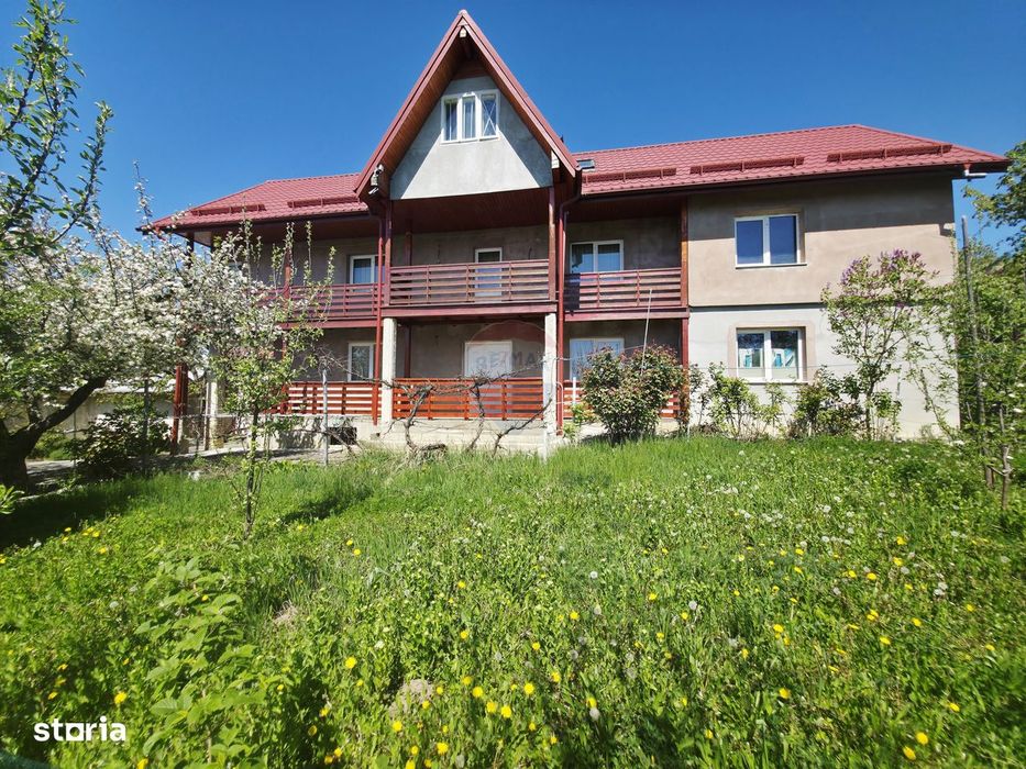 Casă / Vilă cu 6 camere de vânzare în zona Darmanesti