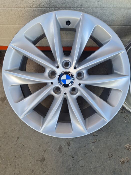 Оригинални джанти за BMW R18 5x120 ET43 8J
