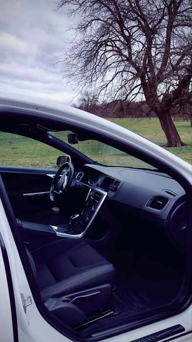 Volvo V60 D3 2.0 Automat - întreținut, economic, pregătit de drum