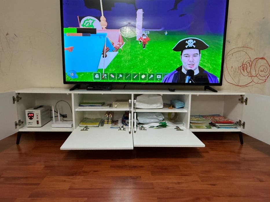 Тумба под телевизор