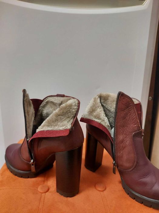 Дамски боти от естествена кожа