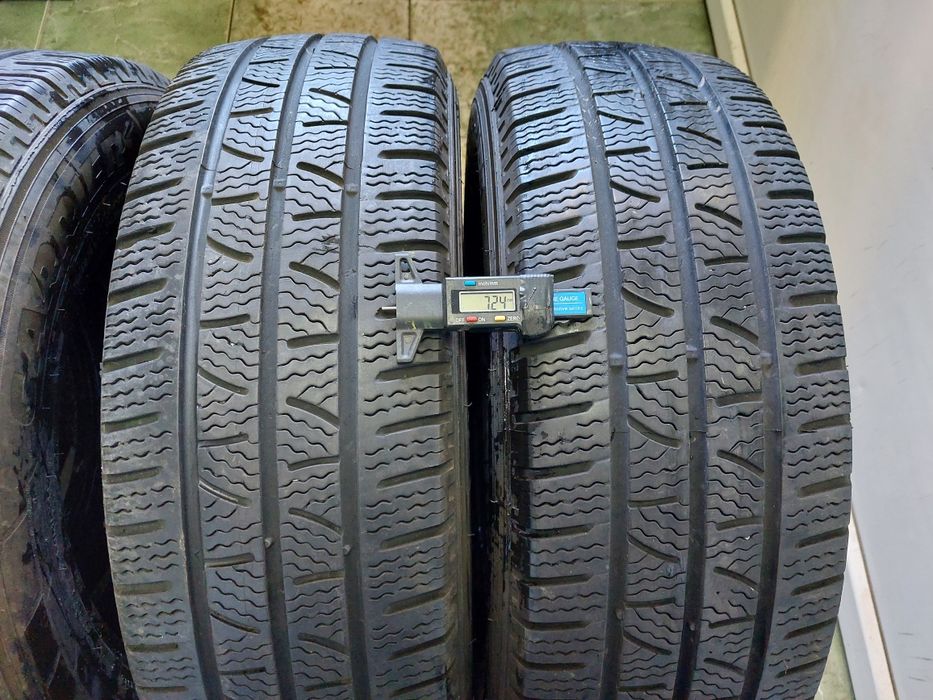 4 anvelope 215/65 R16 C Pirelli