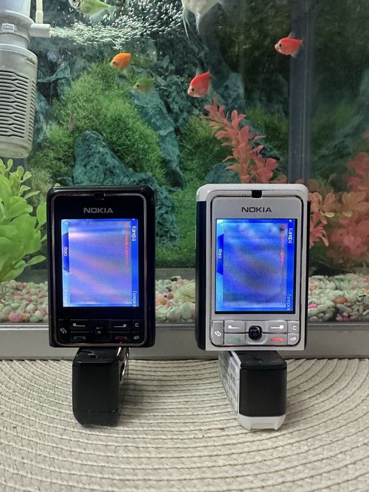 Продам два Nokia 3250