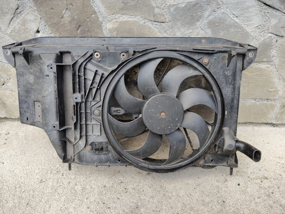 Electroventilator complet Peugeot 206 2008 1.4 benzina