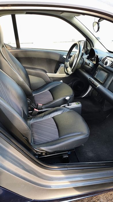 Smart Fortwo - ТОП / 2012 / УНИКАЛЕН ЦВЯТ / КАТО НОВ