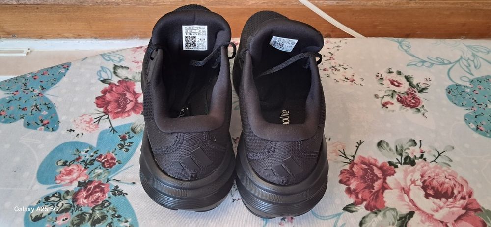 Adidasi adadas cloudfoam noi barbati