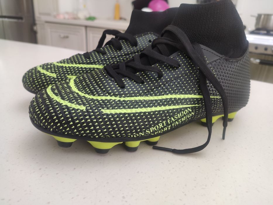 Бутсы футбольные 36 рамер