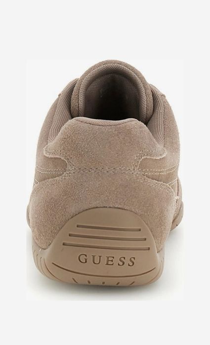 Обувки  Guess 38