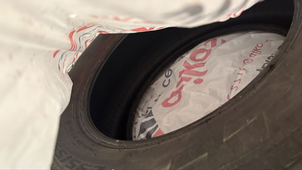 Продам шины pirelli 235/55/18