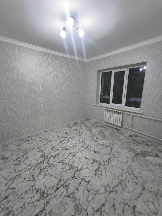Продается трехкомнатная квартира на масиве Водник