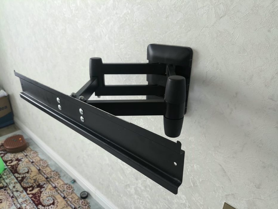 Кранштейн для телевизора