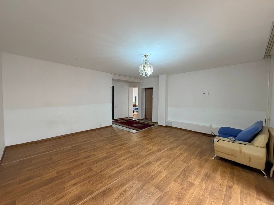 Yunusobod 18-mavze 3 xona g'ishtli uy srochna sotiladi