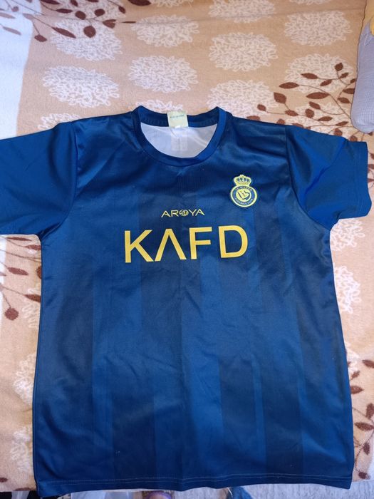 Продам форму для футбола.