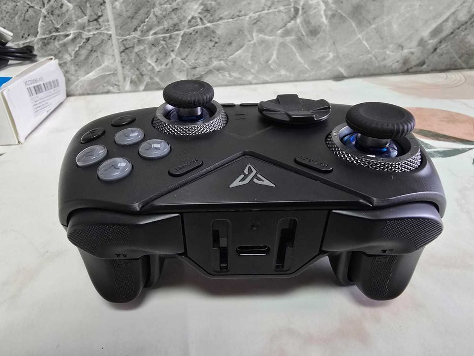 FLYDIGI Vader 4 Pro Gaming Controller
