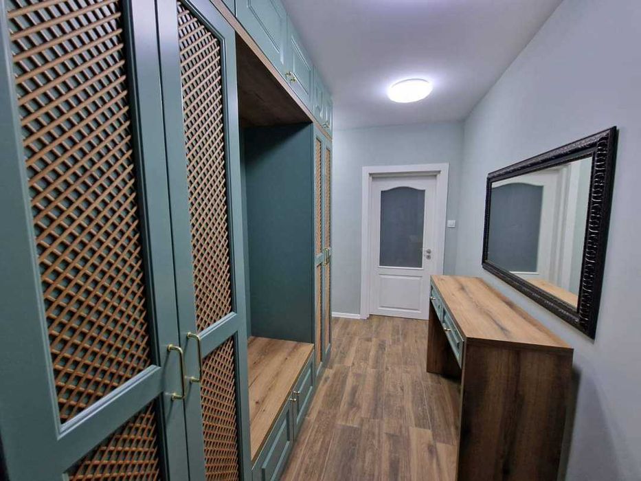 Продава се Тристаен апартамент в Варна, Базар Левски - 80 кв.м за 3175 €/кв.м - Снимка #3