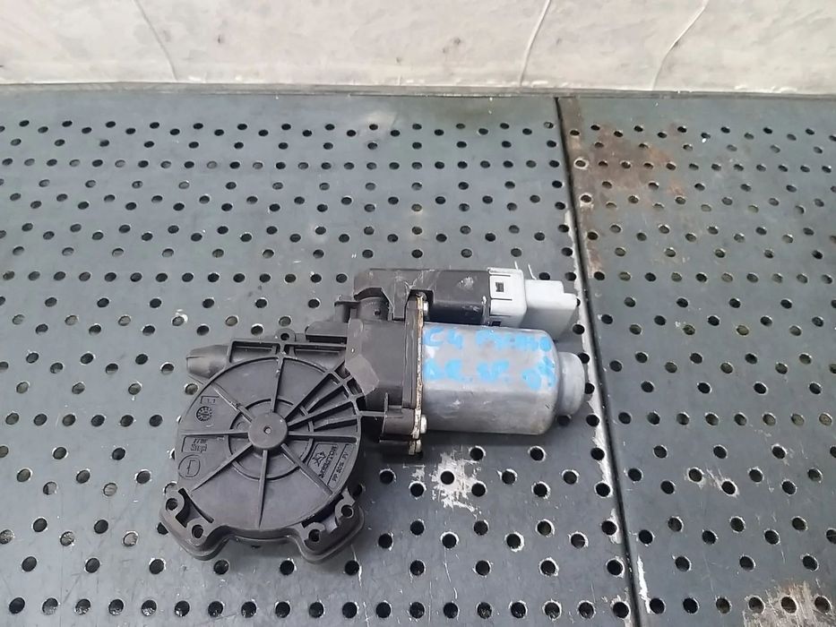 Motoras macara dreapta spate citroen c4 picasso 1 10400978e