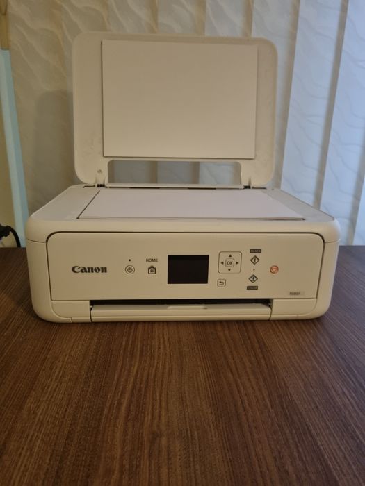 Vând imprimantă Canon