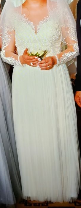 Vand rochie mireasa