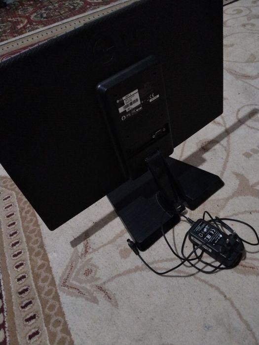 Lg manitor klavitura mishka