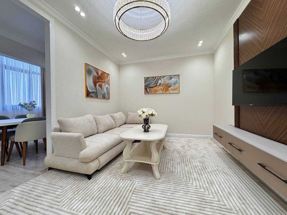 ул.Новомосковская стадион Старт 3(4)-комн 5/9 75 м² 2 с/у евроремонт