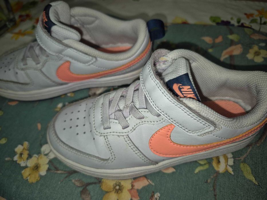 Adidasi Nike fata nr.30