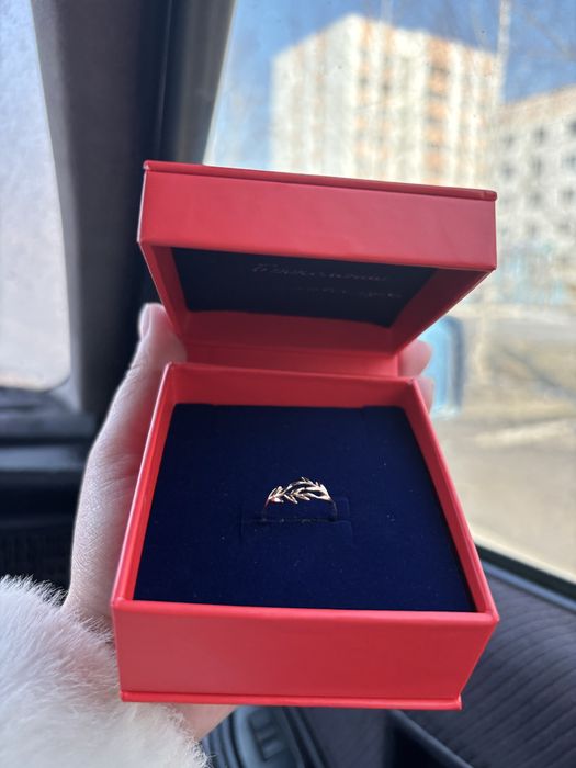 Продам кольцо новое