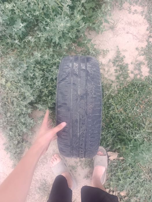 Продам шины  с диском
