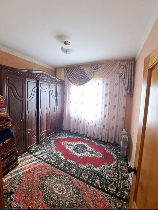 Srochna Yangi hayot tumanida dom sotiladi.  5honali. 6 etaj