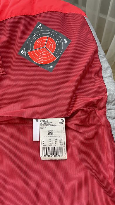 Adidas куртка детская