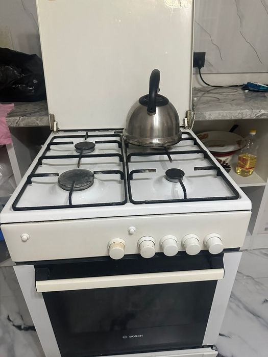 Продам газовую плиту
