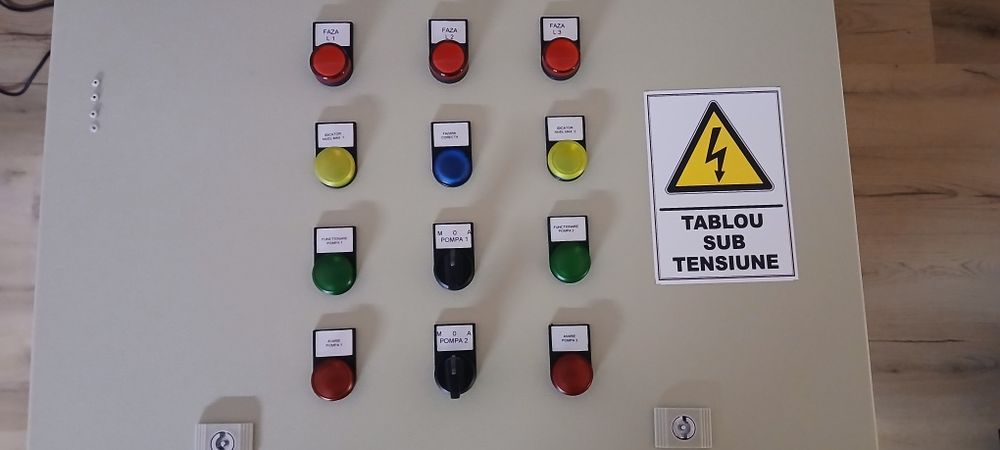 Automatizare pompe / spălătorie auto / instalații industriale – panou PLC Siemens
