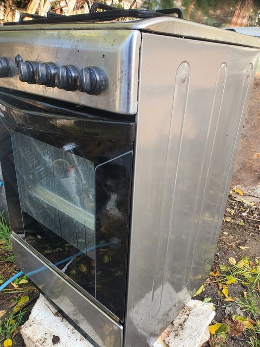 Vând sau schimb casetofon radio stereo