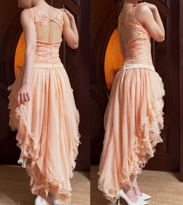 Вечернее открытое платье со шлейфом