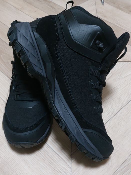 Распродажа!Кроссовки бренда STROBBS в ассортименте!