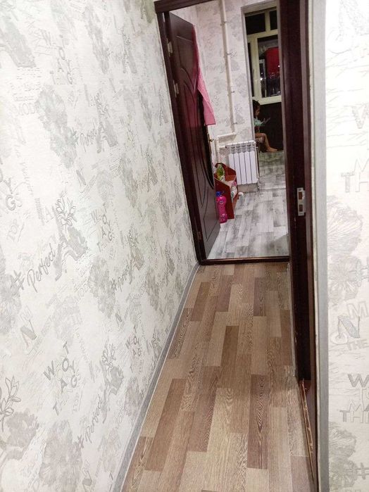 Продается 2-комнатная жилая квартира