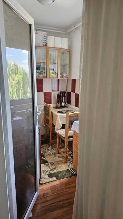 Vand garsoniera pe strada Puisor