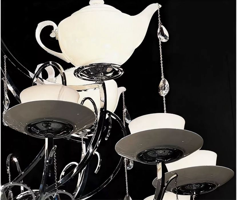 Новая люстра с чайниками