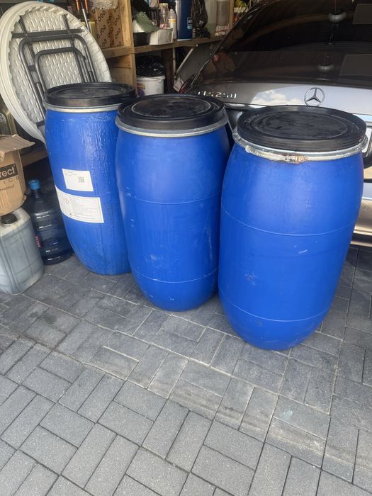 Butoi de plastic  150  litri