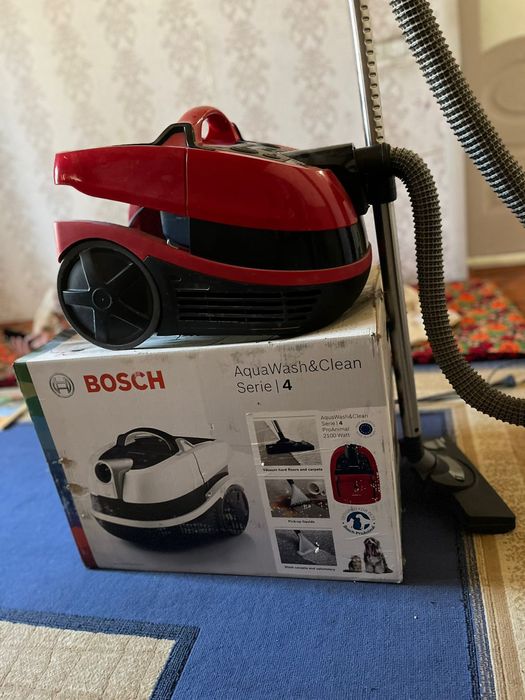 Пылесос.     BOSCH