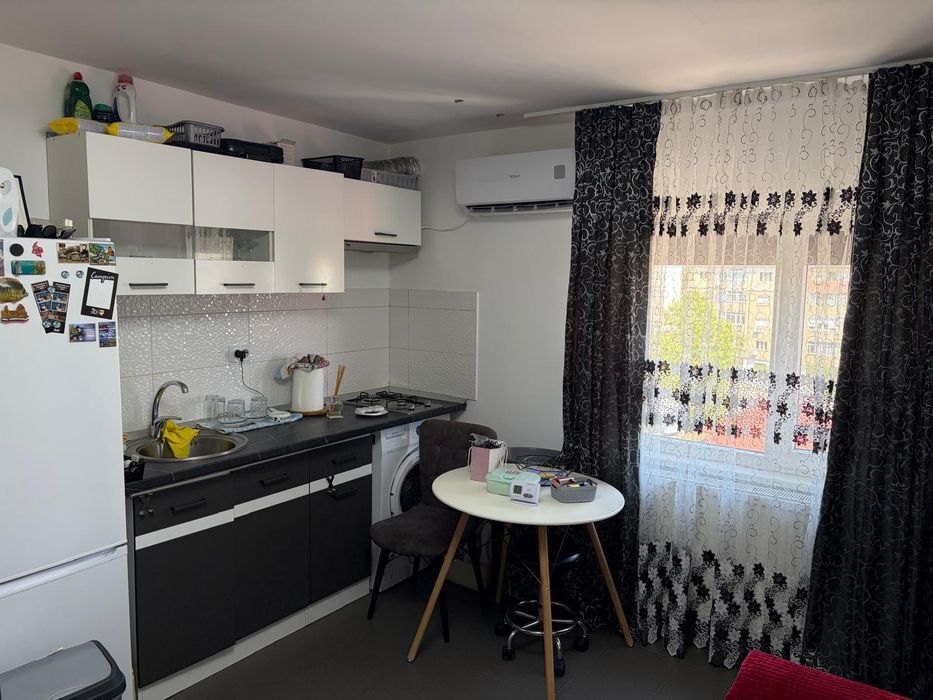 Apartament studio cu 2 camere, 29 mp, mobilat și gata de mutare