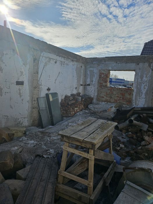 Недостроенный дом