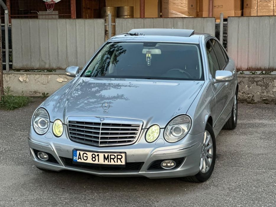 Mercedes E-class 2.2 diesel , facelfit *Trapă*Bi-xenon*Carte service*