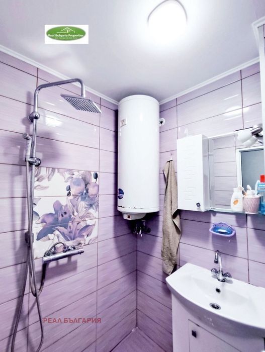 Продава се Двустаен апартамент в Русе, Център - 62 кв.м за 1257 €/кв.м - Снимка #15