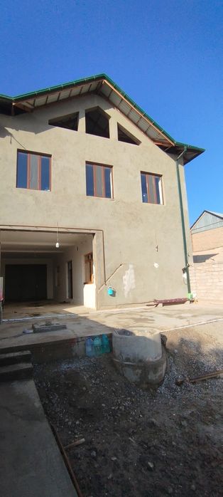 Yangi xovli Sotiladi