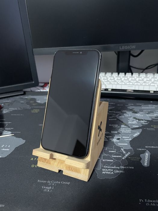 iPhone XS 64GB Space Gray